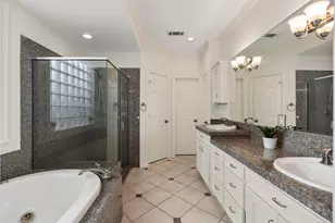 5321 Pocahontas St, Bellaire, TX 77401 - Photo 44