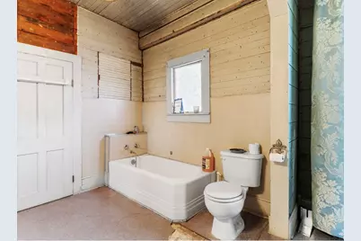 2421 Avenue G, Bay City, TX 77414 - Photo 26