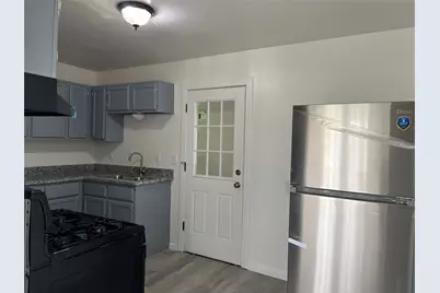 170 Lois Street, Clute, TX 77531 - Photo 6