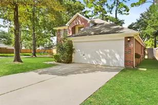 2003 Whitelaw Dr, Big Spring, TX 77386 - Photo 2