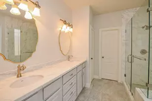 1615 Lakeside Enclave Dr, Houston, TX 77077 - Photo 24
