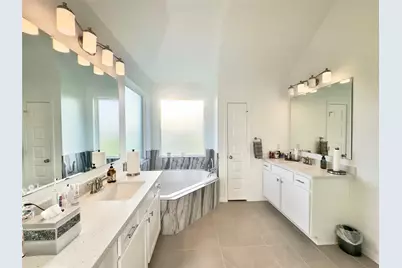 4021 Edgewater Terrace Lane, Waller, TX 77484 - Photo 24