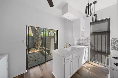 518 Hawthorne Street, Houston, TX 77006 - Photo 8