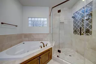 2409 W Morse St, Houston, TX 77019 - Photo 20