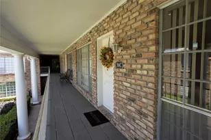 2101 Fountain View Dr, Houston, TX 77057 - Photo 24