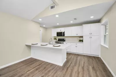 531 Edgebrook Drive, Houston, TX 77034 - Photo 12