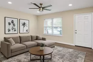 531 Edgebrook Dr, Houston, TX 77034 - Photo 6