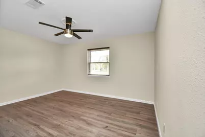 531 Edgebrook Drive, Houston, TX 77034 - Photo 18