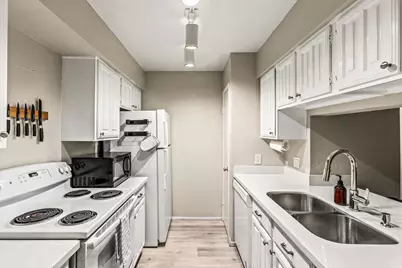 2601 S Braeswood Boulevard #1404, Houston, TX 77025 - Photo 8