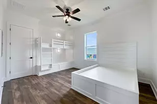 2301 Trinidad Dr, Crystal Beach, TX 77650 - Photo 32