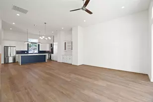 8703 Cosenza Ln, Houston, TX 77055 - Photo 18