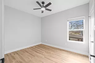 3821 Easy St, Houston, TX 77026 - Photo 8