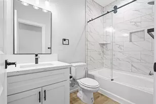 3821 Easy St, Houston, TX 77026 - Photo 10