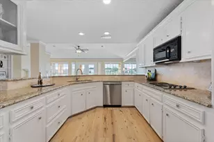 225 Capetown, Conroe, TX 77356 - Photo 4