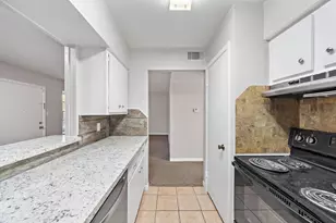 9009 Gaylord St, Houston, TX 77024 - Photo 14