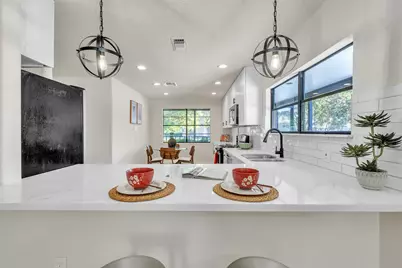 5502 Hewitt Dr Drive, Houston, TX 77092 - Photo 10