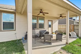 211 White Wing Ln, Sealy, TX 77474 - Photo 38