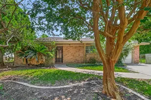 8428 Swiftwater Ln, Houston, TX 77075 - Photo 2