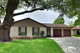 123 Greenshire Dr, League City, TX 77573 - Photo 1