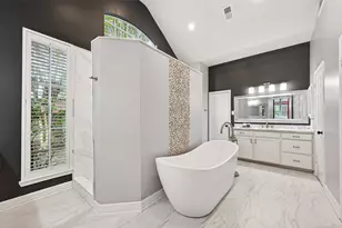 14 Fosters Ct, Sugar Land, TX 77479 - Photo 2