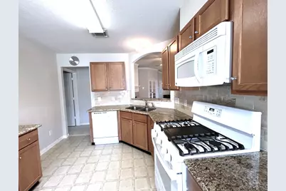 16307 Bettong Court, Sugar Land, TX 77498 - Photo 8