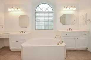 1631 Berkoff Dr, Sugar Land, TX 77479 - Photo 18