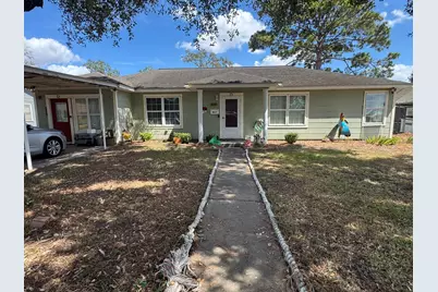 608 Avenue K, El Campo, TX 77437 - Photo 1
