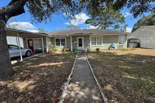 608 Ave K, El Campo, TX 77437 - Photo 2