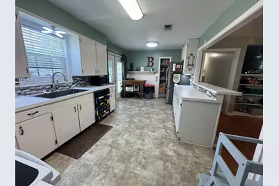 608 Avenue K, El Campo, TX 77437 - Photo 12