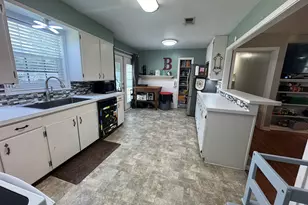 608 Ave K, El Campo, TX 77437 - Photo 12