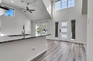 257 N Lynx Trail, Montgomery, TX 77316 - Photo 6