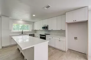 494 Brandon Rd, Conroe, TX 77302 - Photo 4