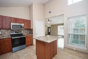 13115 Pebblewalk Cir S, Houston, TX 77041 - Photo 10