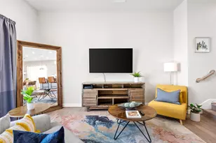 2110 Stuart St, Houston, TX 77004 - Photo 12