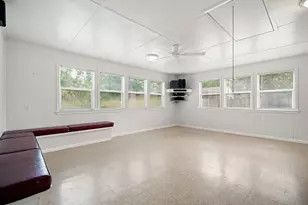 221 11th St, Dickinson, TX 77539 - Photo 12