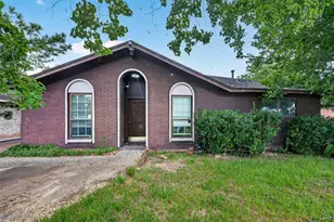 1318 2nd St, League City, TX 77573 - Photo 1