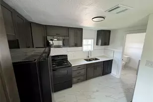 8214 Livingston St, Houston, TX 77051 - Photo 8