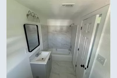 8214 Livingston Street, Houston, TX 77051 - Photo 10