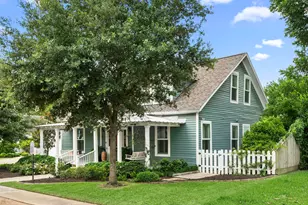 722 Jackson St, Columbus, TX 78934 - Photo 2