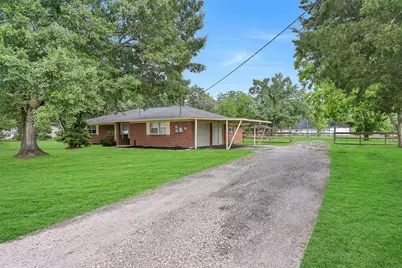 3515 Meadowlark Lane, Alvin, TX 77511 - Photo 2