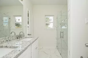 2819 Topiary Ln, Houston, TX 77014 - Photo 20