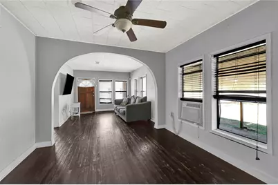 720 Yupon Street, Baytown, TX 77520 - Photo 4