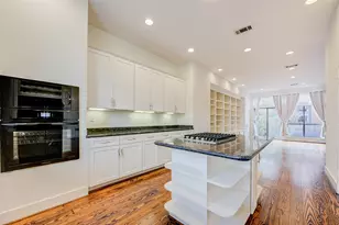 1501 California St, Houston, TX 77006 - Photo 12