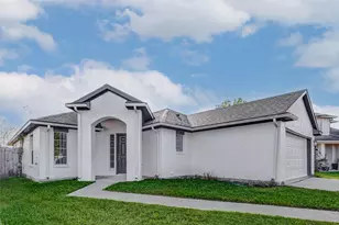 7027 Sun Creek Dr, Hitchcock, TX 77563 - Photo 1