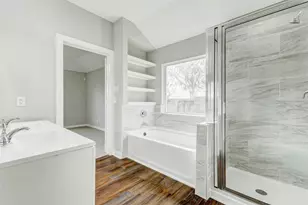 7027 Sun Creek Dr, Hitchcock, TX 77563 - Photo 6