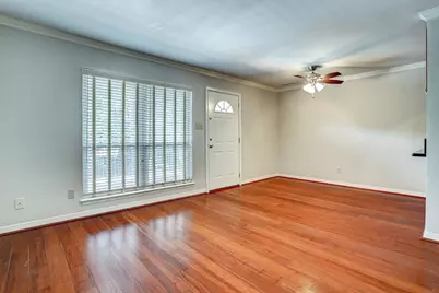 611 Hawthorne Street #6, Houston, TX 77006 - Photo 8