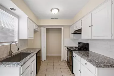 14759 Perthshire Road, Houston, TX 77079 - Photo 6