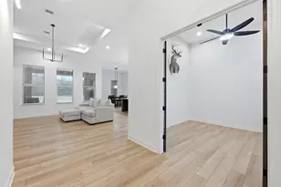 9448 Acadian Wy, Orange, TX 77630 - Photo 10