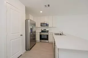 621 Craven St, Conroe, TX 77316 - Photo 6