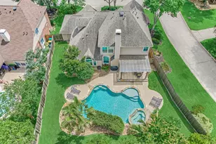 30 Rowan Tree Pl, The Woodlands, TX 77384 - Photo 2